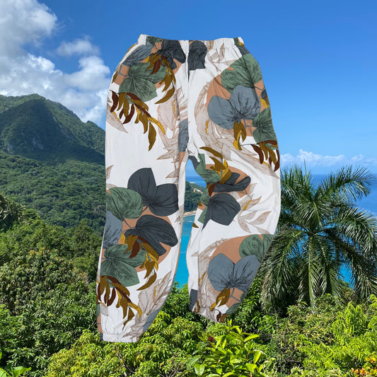 PANTALÓN JUVENIL CON ESTAMPADO TROPICAL | XL