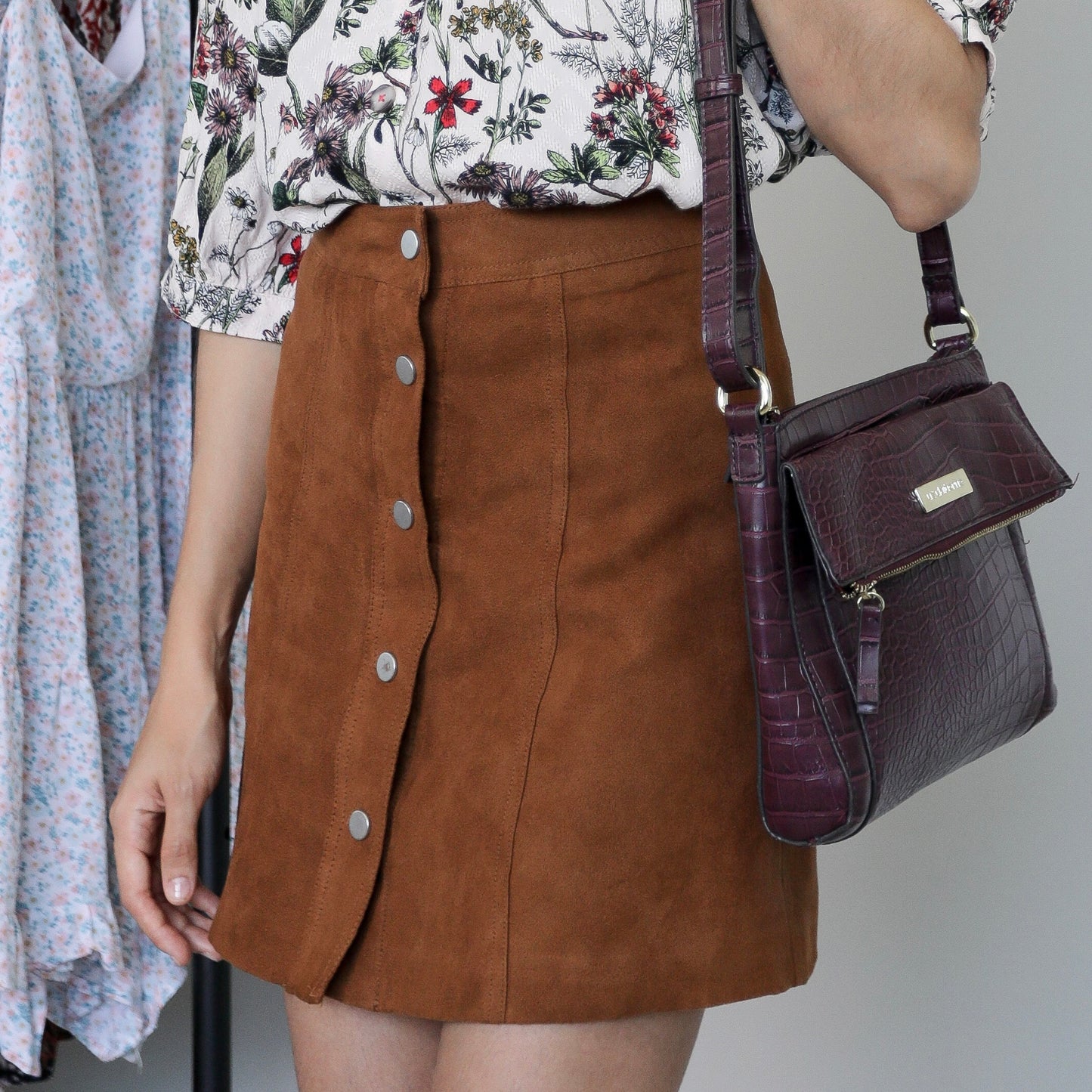 FALDA CORTA FAUX SUEDE | DIVIDED | 0