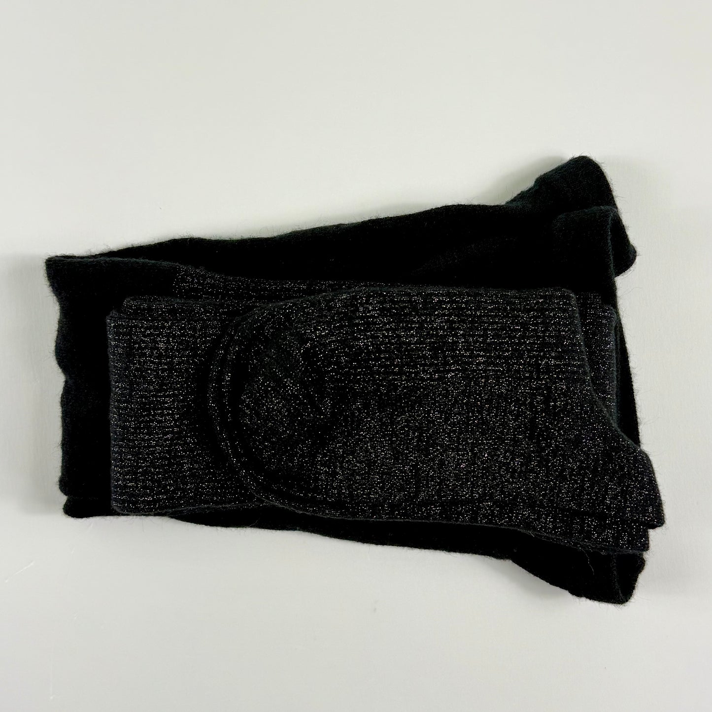MEDIAS TÉRMICAS NEGRAS CON ACABADO METÁLICO HEATTECH | UNIQLO | S/M