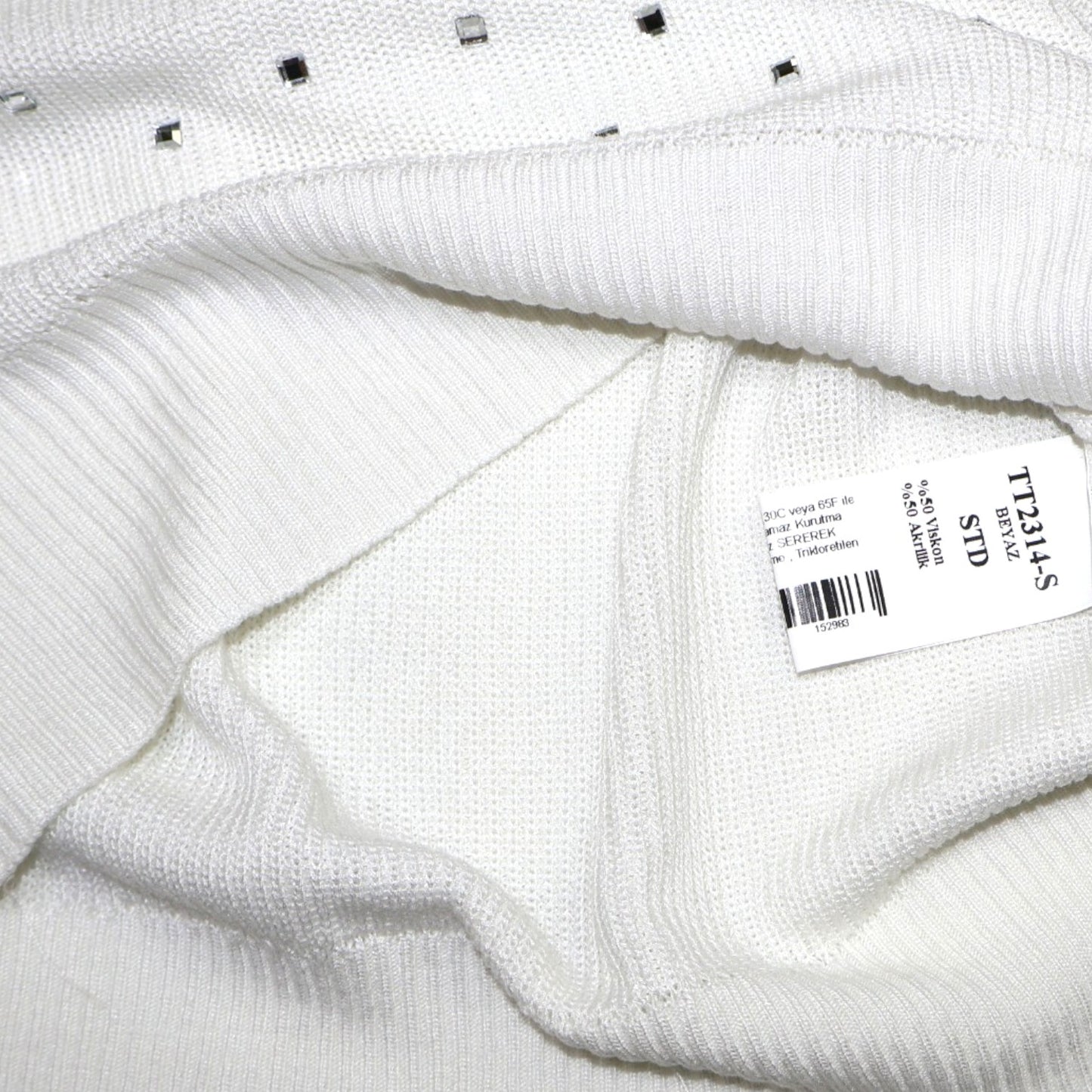TOP BLANCO CON APLICACIONES DE CRISTAL | NISAN | TALLA S