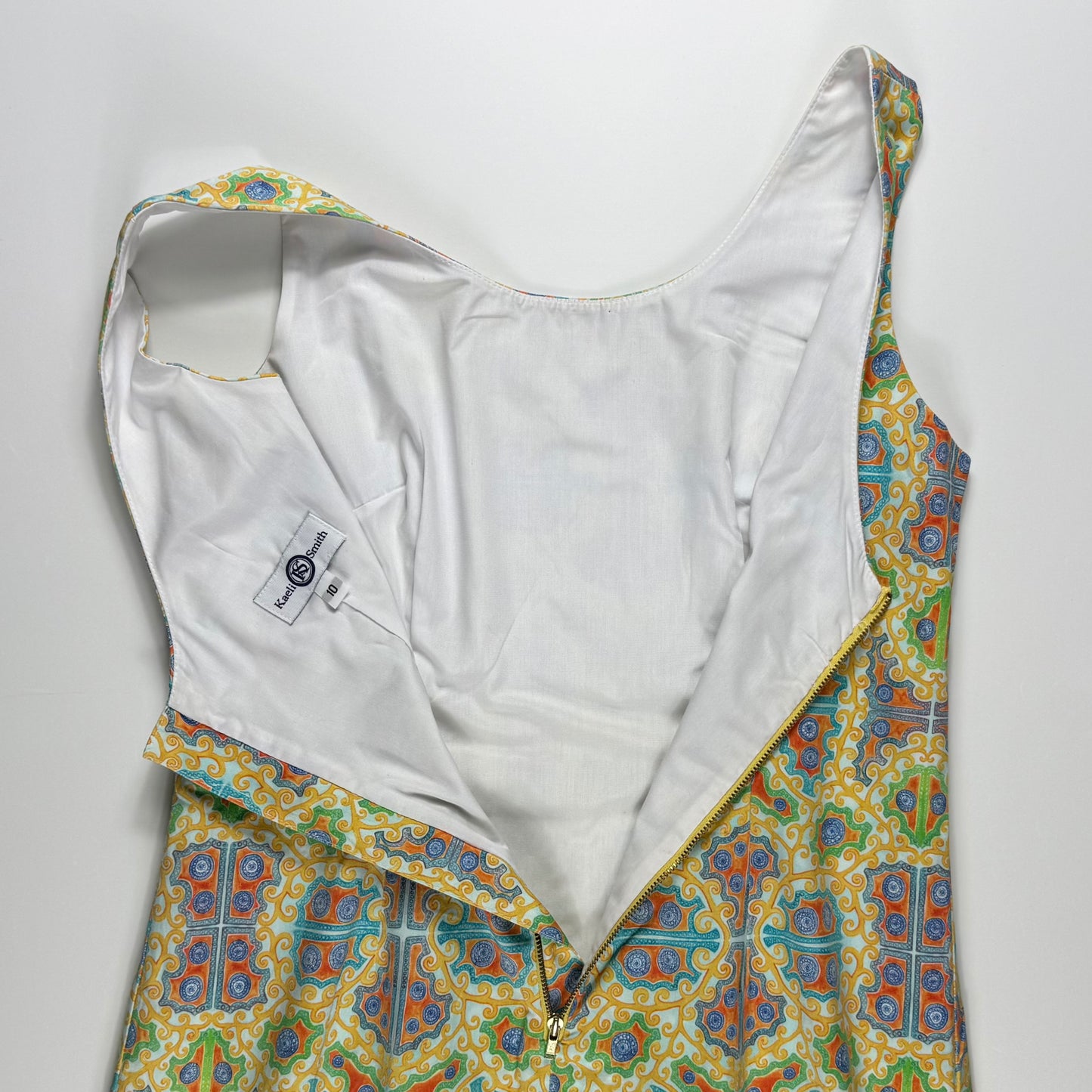 VESTIDO ESTAMPADO SIN MANGAS | KAELI SMITH | TALLA 10