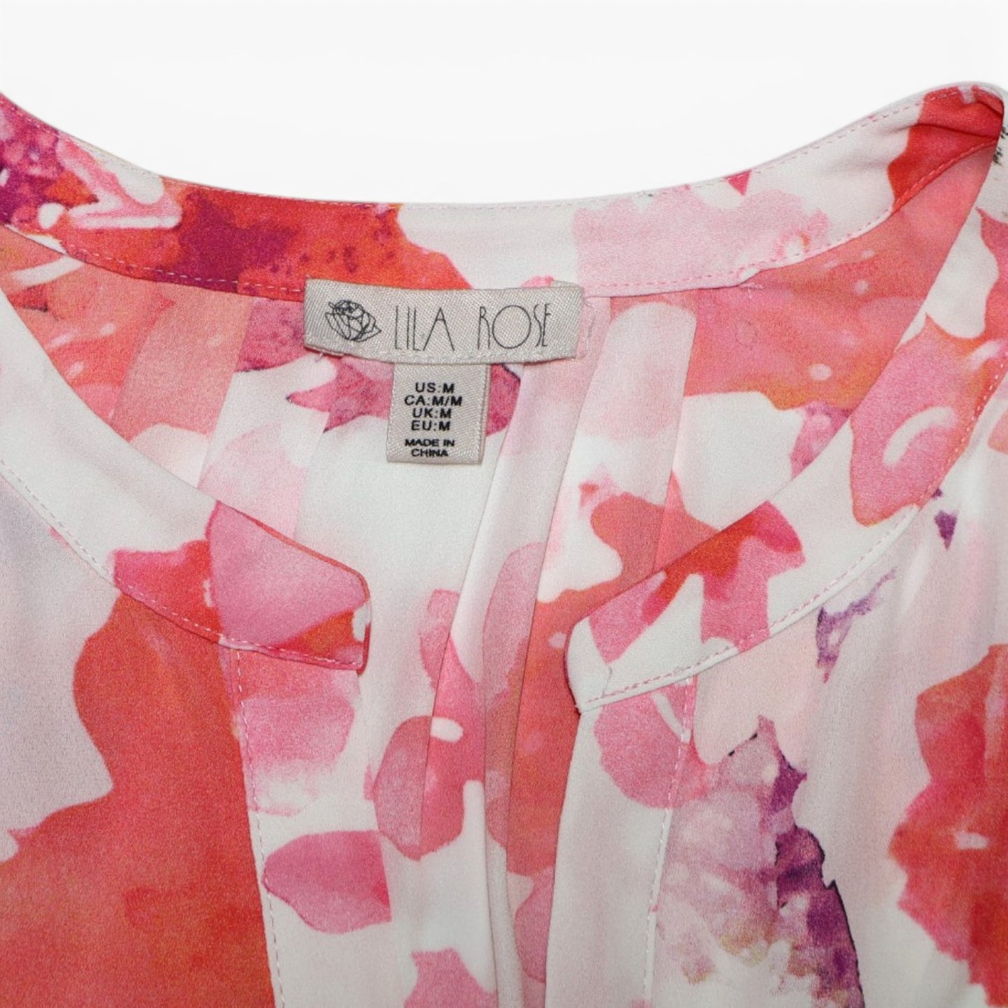 BLUSA CON ESTAMPADO FLORAL ROSADA | LILA ROSE | TALLA M