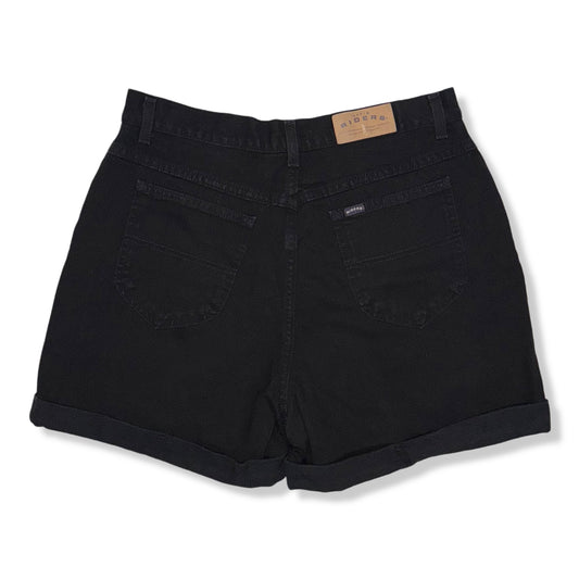 HIGH-RISE SHORTS NEGROS CLÁSICOS | RIDERS | 16