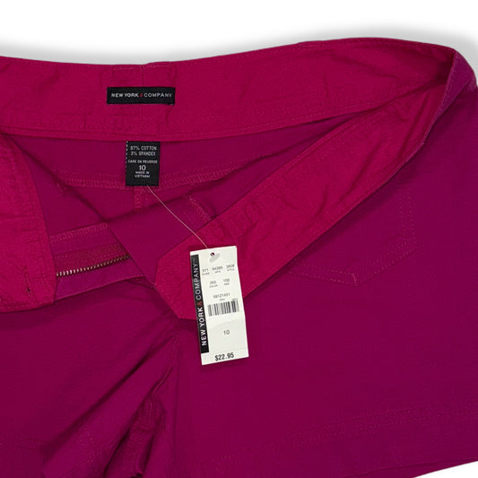 CHINO SHORTS FUCSIA | NEW YORK & COMPANY | 10