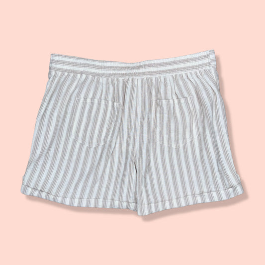 SHORTS CON RAYAS | PER SE | XL