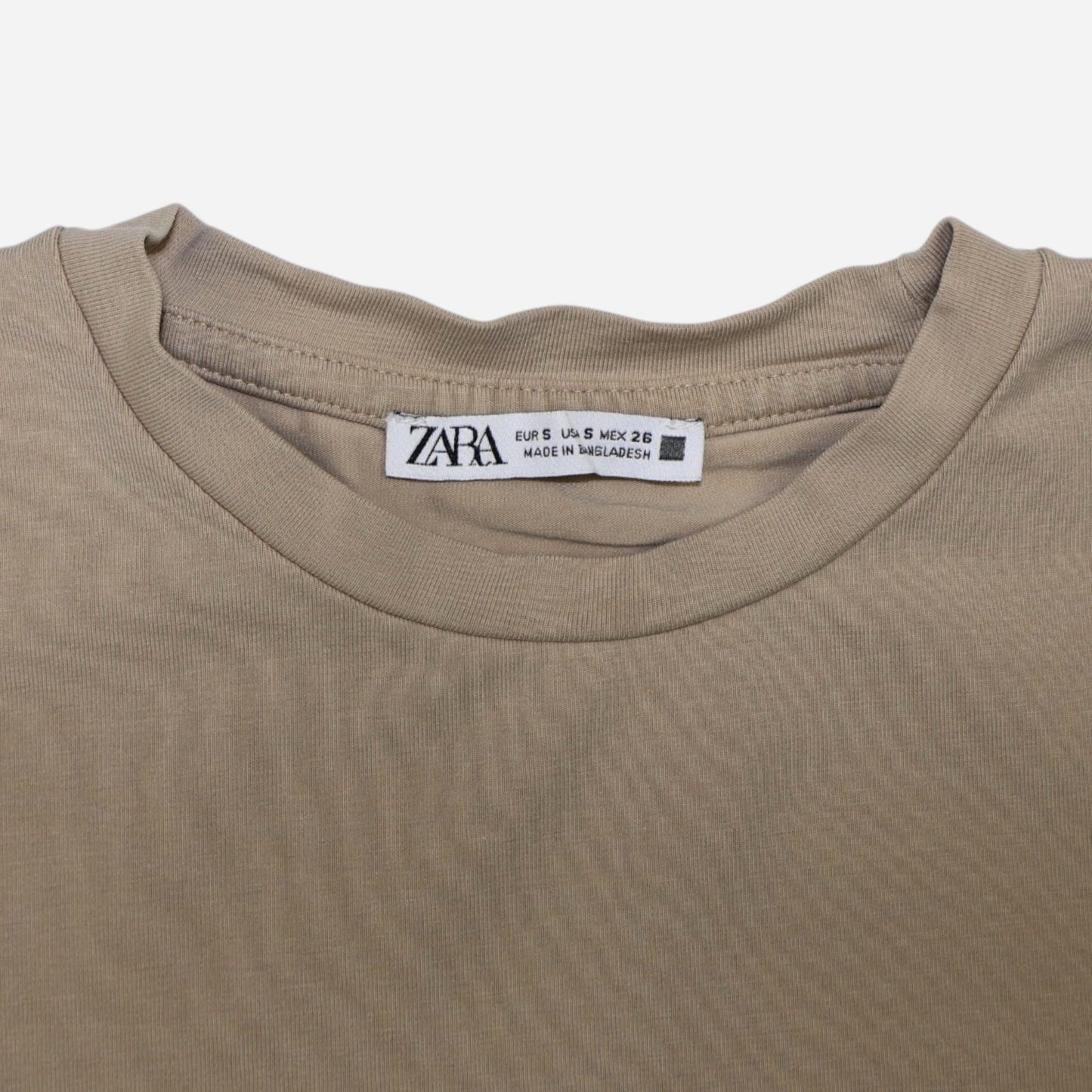 TOP CORTO SIN MANGAS | ZARA | TALLA S