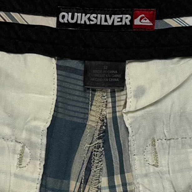 SHORTS DE CUADROS ESTULO SURF | QUIKSILVER | TALLA 32