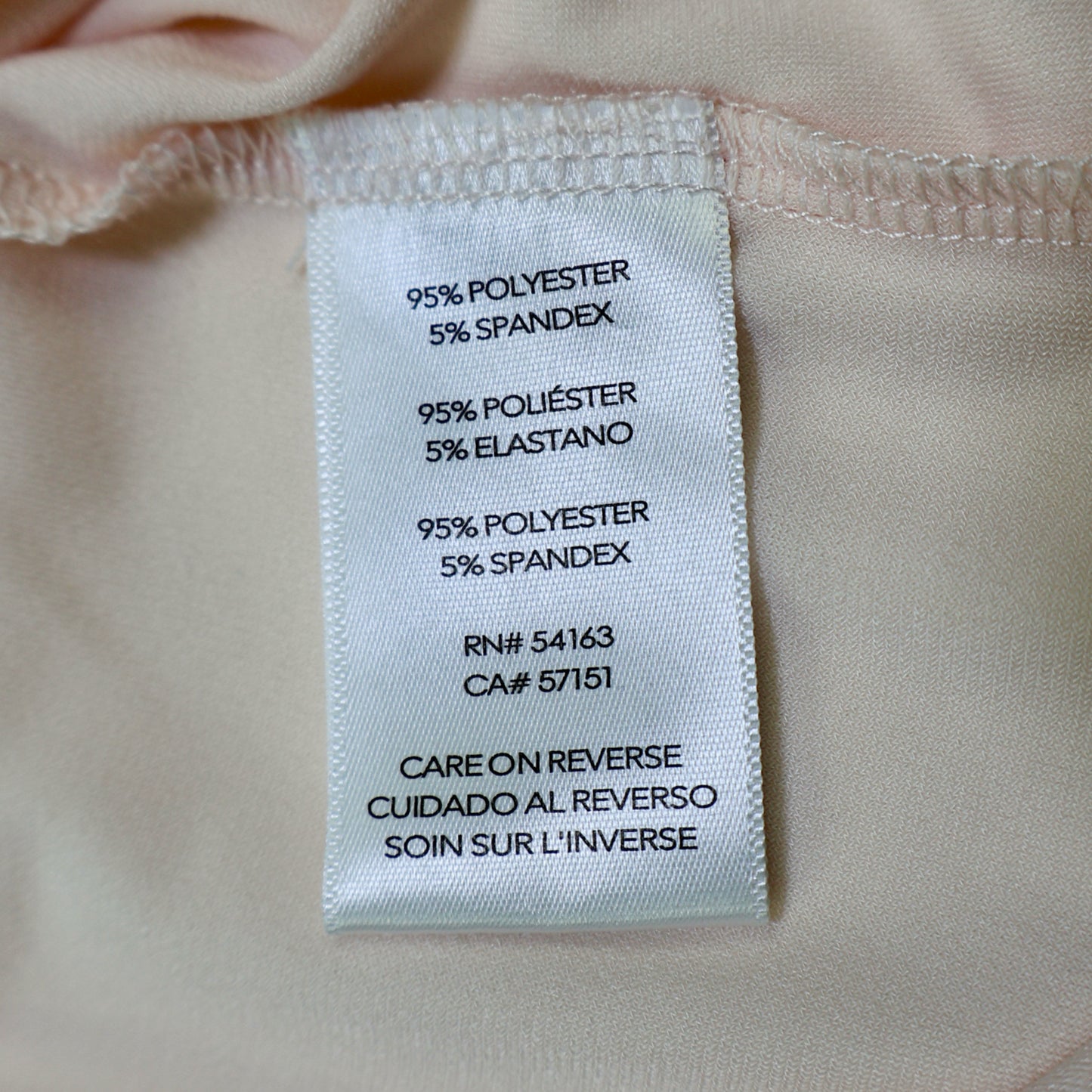 TOP CON ESCOTE EN V Y MANGAS CON VOLANTES | TOMMY HILFIGER | TALLA L