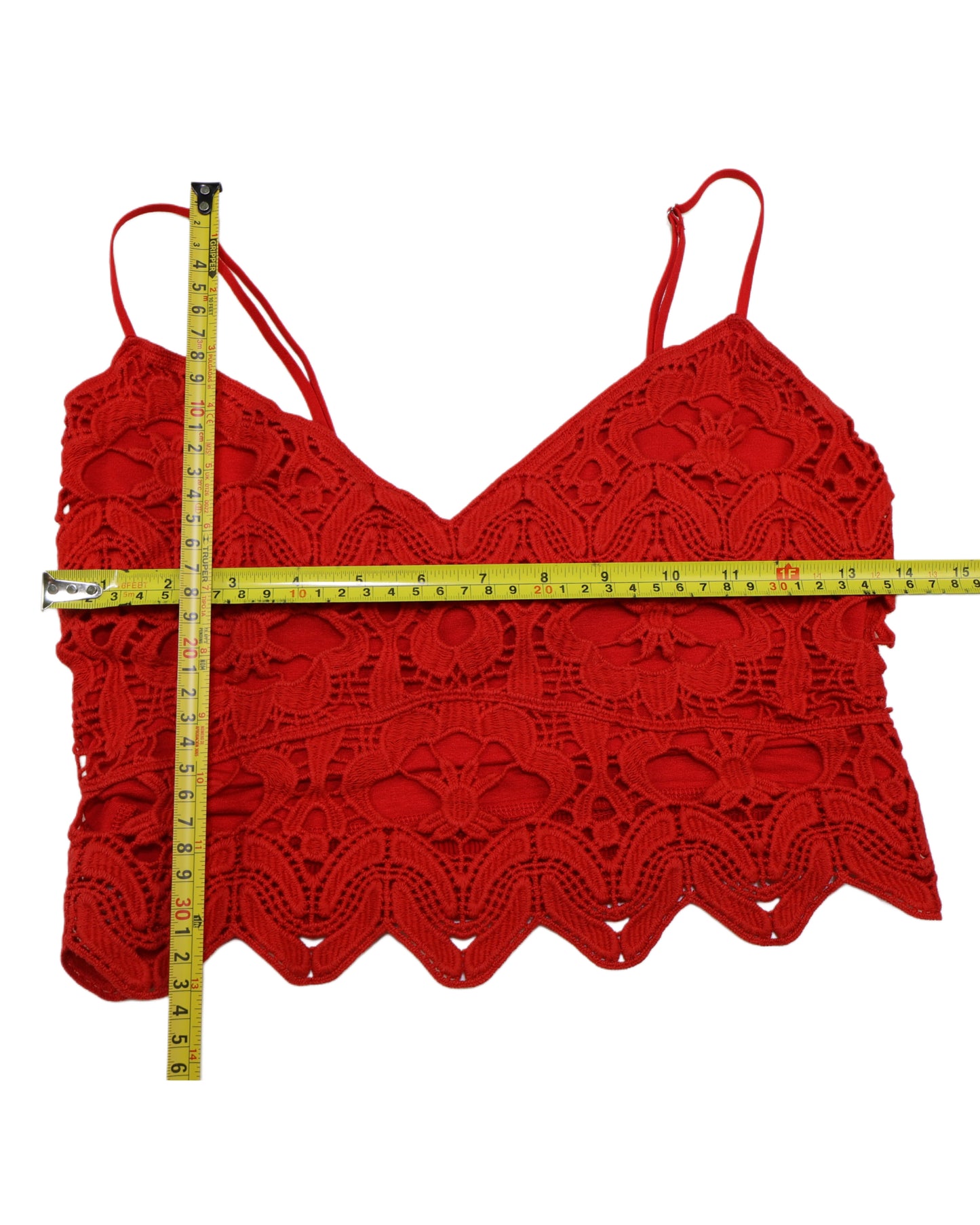 TOP ROJO DE ENCAJE CON TIRANTES AJUSTABLES | STRADIVARIUS | TALLA M