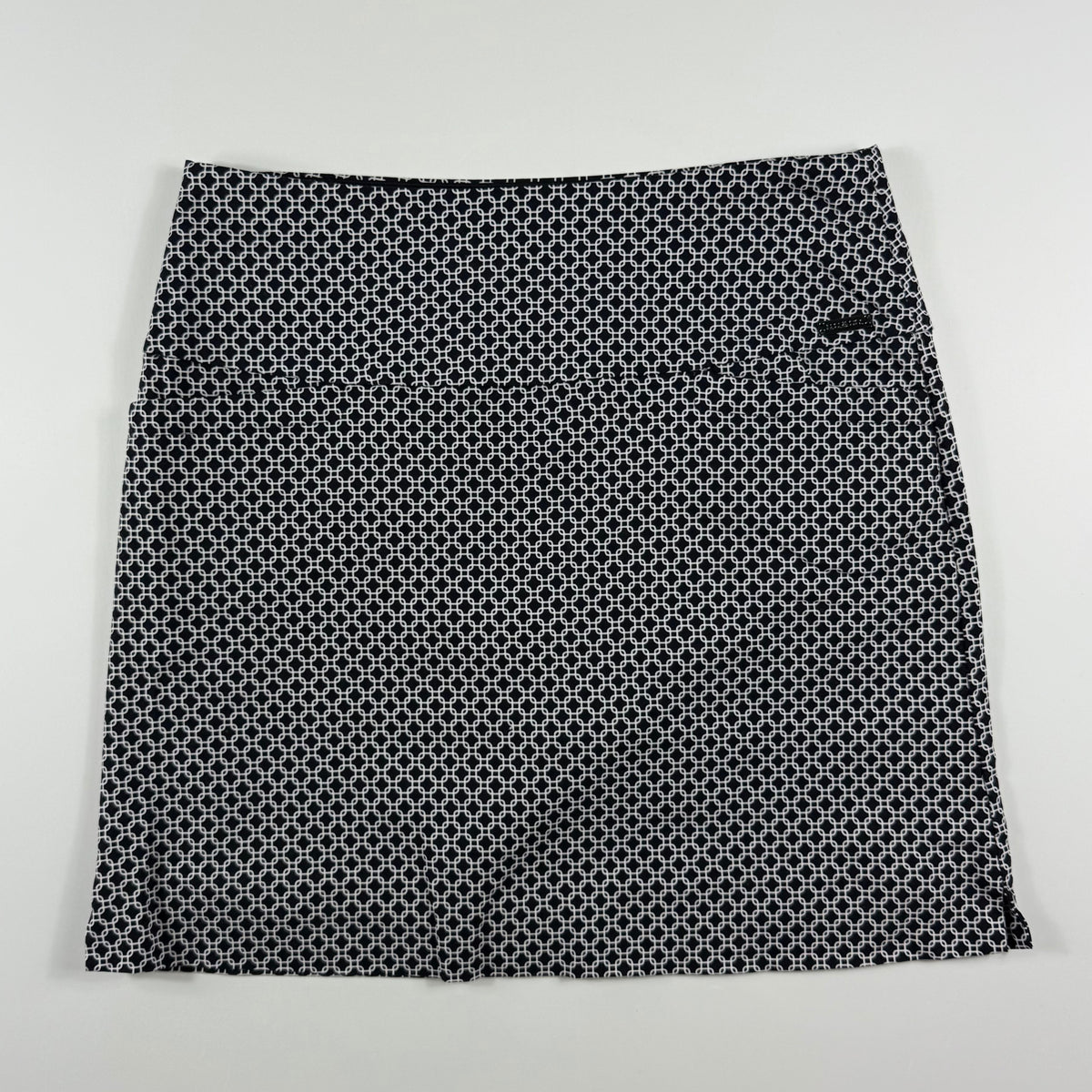 FALDA DEPORTIVA ESTAMPADA CON SHORTS | S.C. & CO. | TALLA M