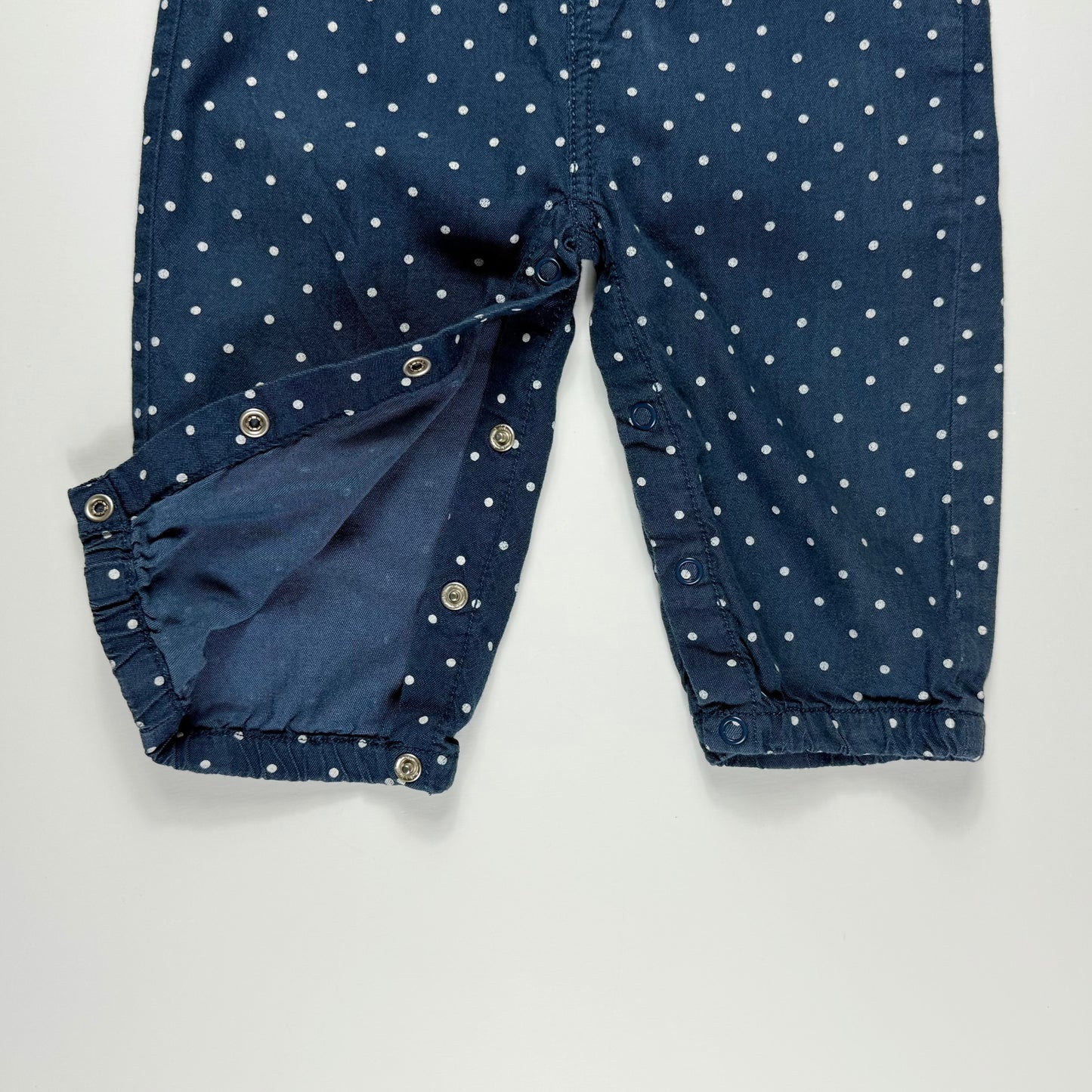 OVEROL CON LUNARES Y BORDADO FLORAL PARA BEBÉS | CARTER’S | TALLA 9M