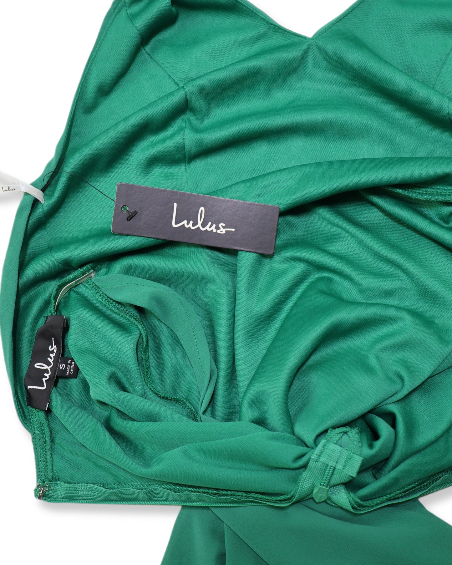 NUEVO CON ETIQUETA | VESTIDO HALTER VERDE FLUIDO | LULUS | TALLA S