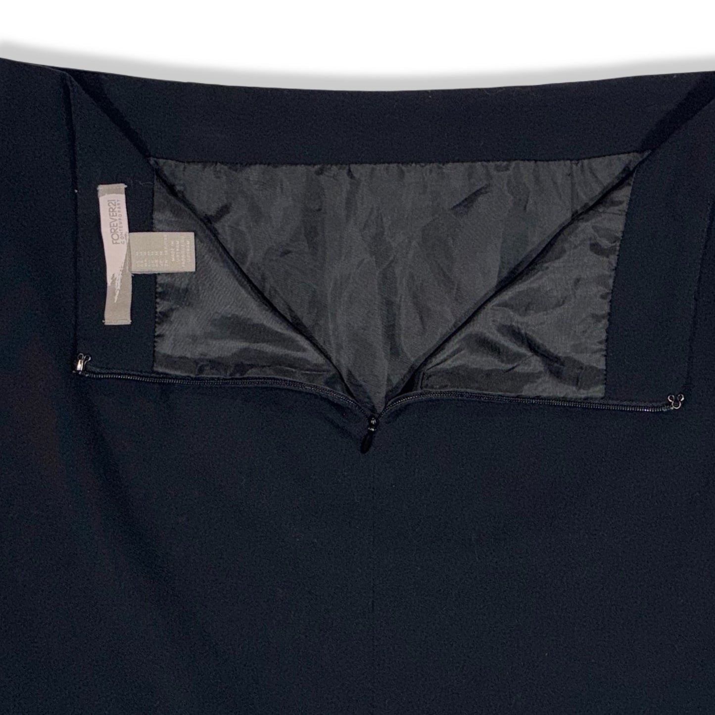 FALDA RECTA NEGRA CLÁSICA MIDI | FOREVER 21 | TALLA M
