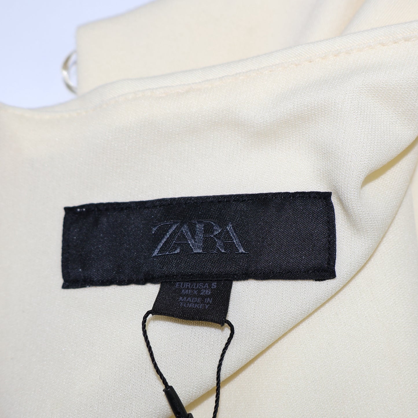 NUEVO CON ETIQUETA | VESTIDO MINI CREMA CON DRAPEADO | ZARA | TALLA S