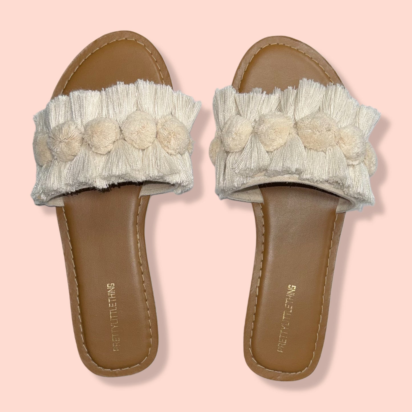 SANDALIAS BEIGE CON DETALLES DE BORLAS | PRETTY LITTLE THING | 7