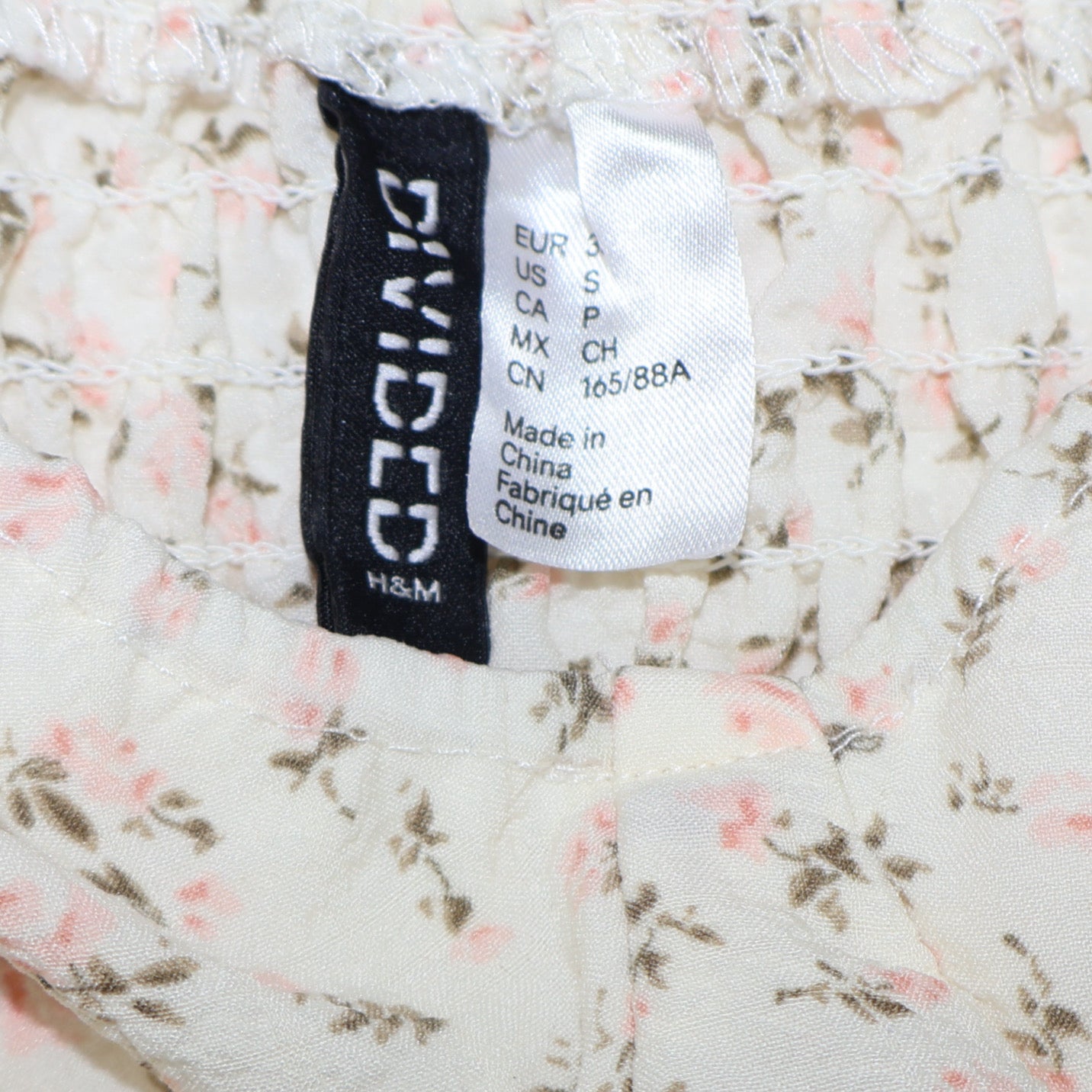 VESTIDO CORTO CON MANGAS ABULLONADAS Y ESTAMPADO FLORAL | H&M | TALLA S