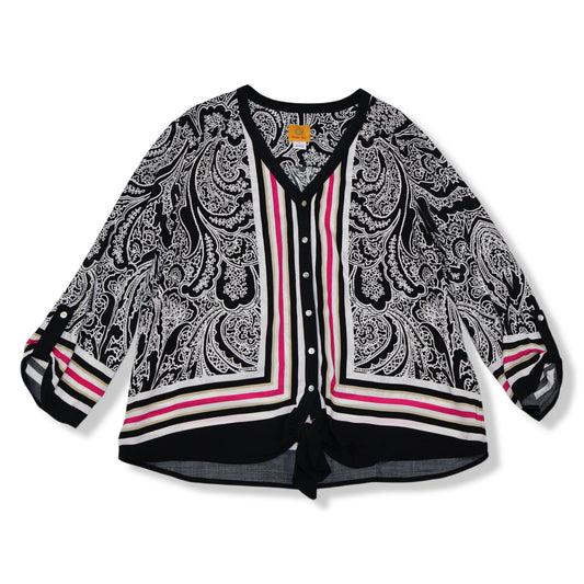 BLUSA ESTAMPADA BLANCO Y NEGRO CON BOTONES | RUBY RD. | TALLA L