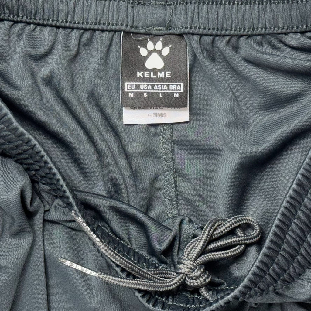 SHORT DEPORTIVO CON PROTECCIÓN ACOLCHADA | KELME | TALLA S