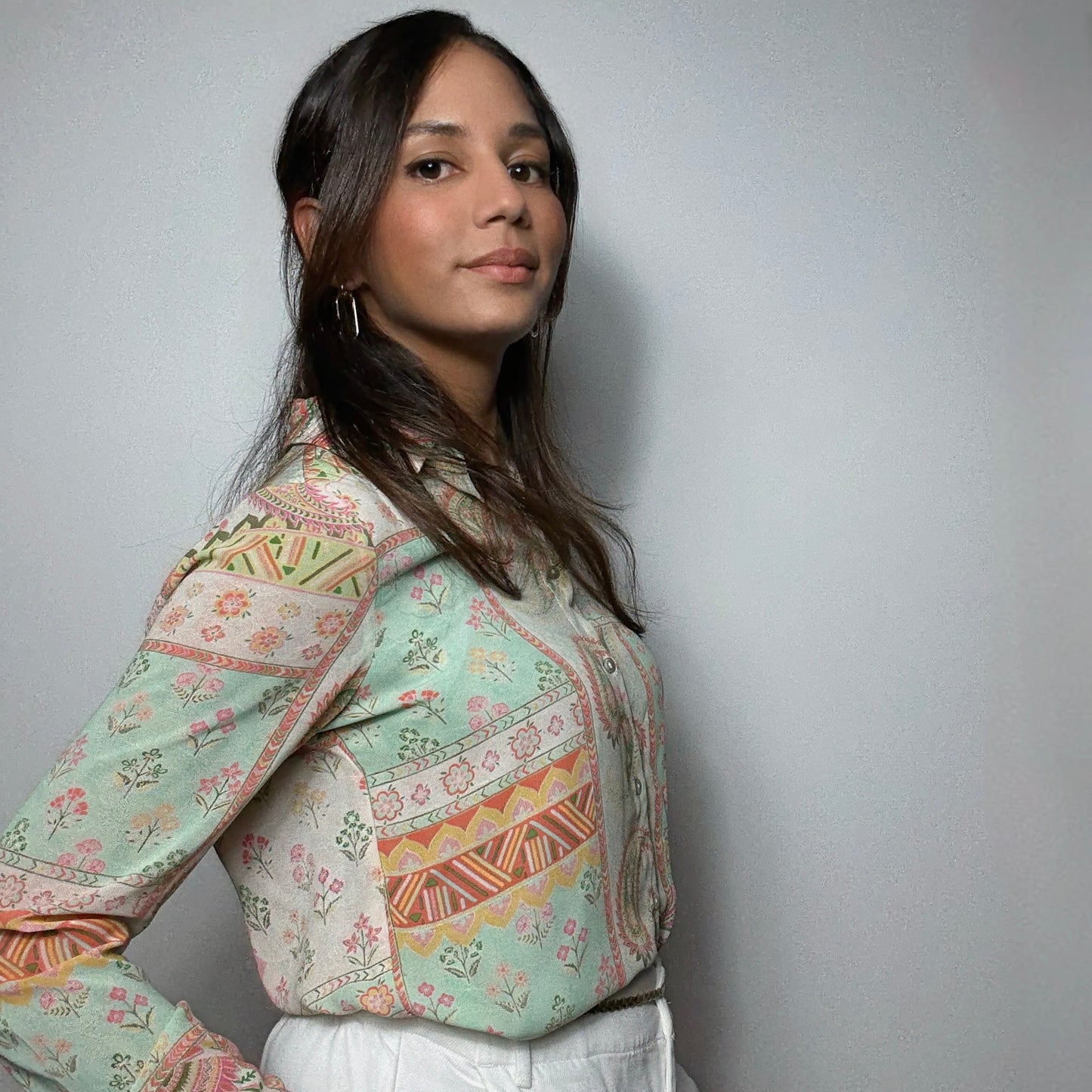 BLUSA CON ESTAMPADO PAISLEY MANGA LARGA | ROSE + OLIVE | TALLA S