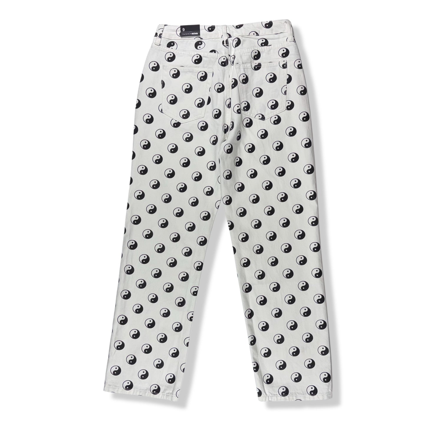 JEAN RECTO CON ESTAMPADO YIN YANG | FASHION NOVA | TALLA 9