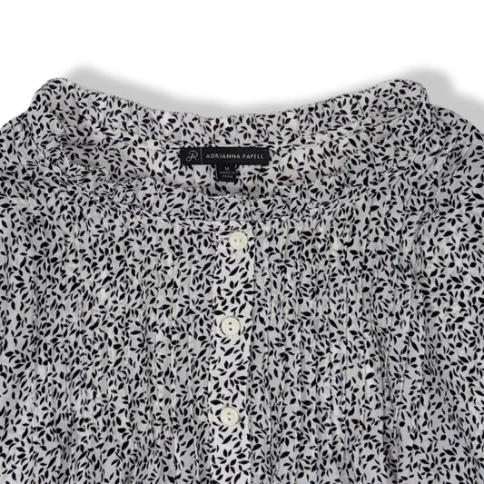 BLUSA ESTAMPADA BLANCO Y NEGRO BOTONES FRONTALES | ADRIANNA PAPELL | TALLA M