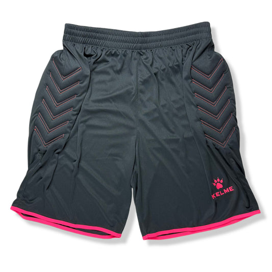 SHORT DEPORTIVO CON PROTECCIÓN ACOLCHADA | KELME | TALLA S