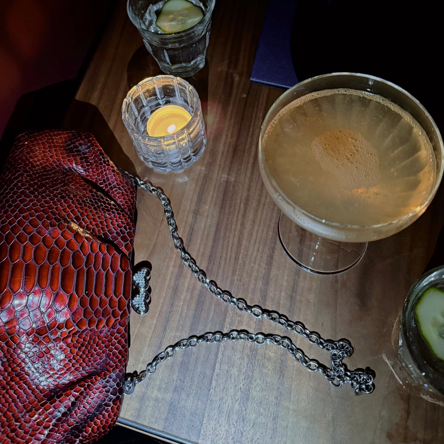 CLUTCH DE PIEL EDICIÓN LIMITADA RED PYTHON “FIRST KISS” | BRIGHTON