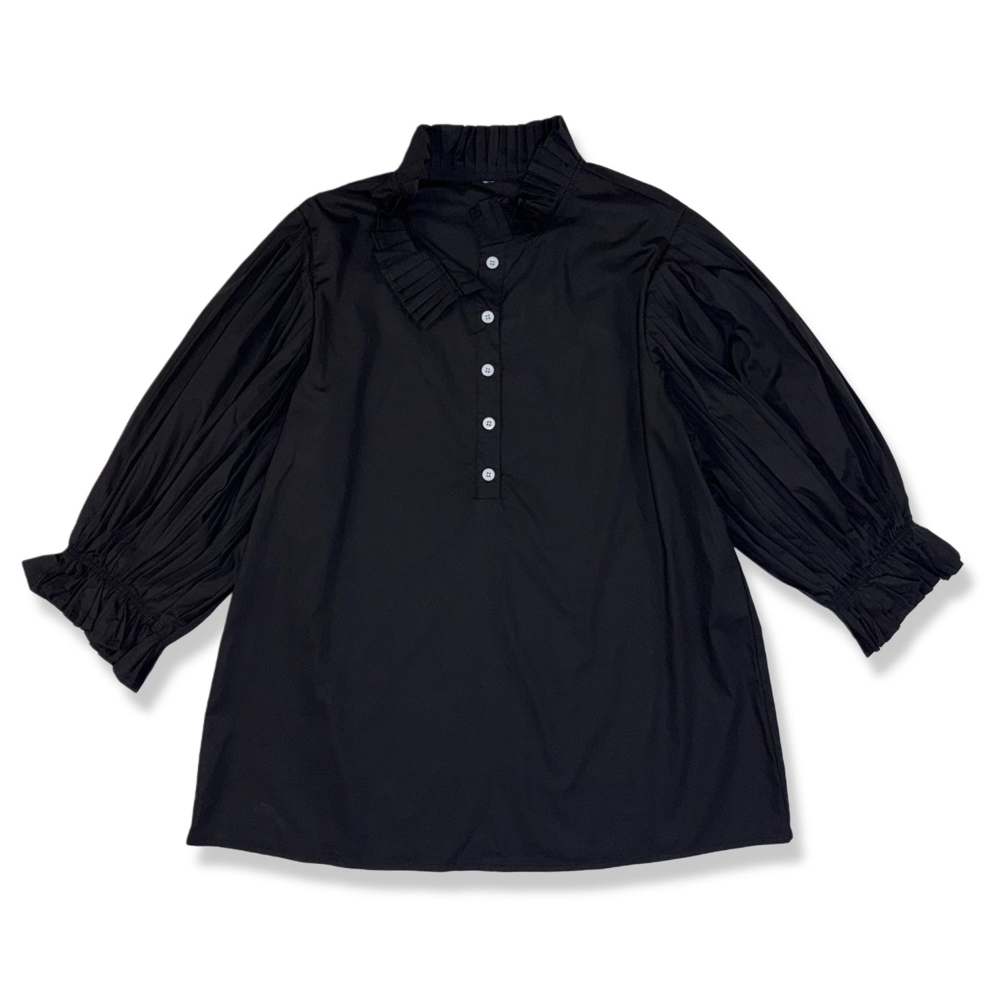 BLUSA NEGRA CON MANGAS ABULLONADA | TALLA M