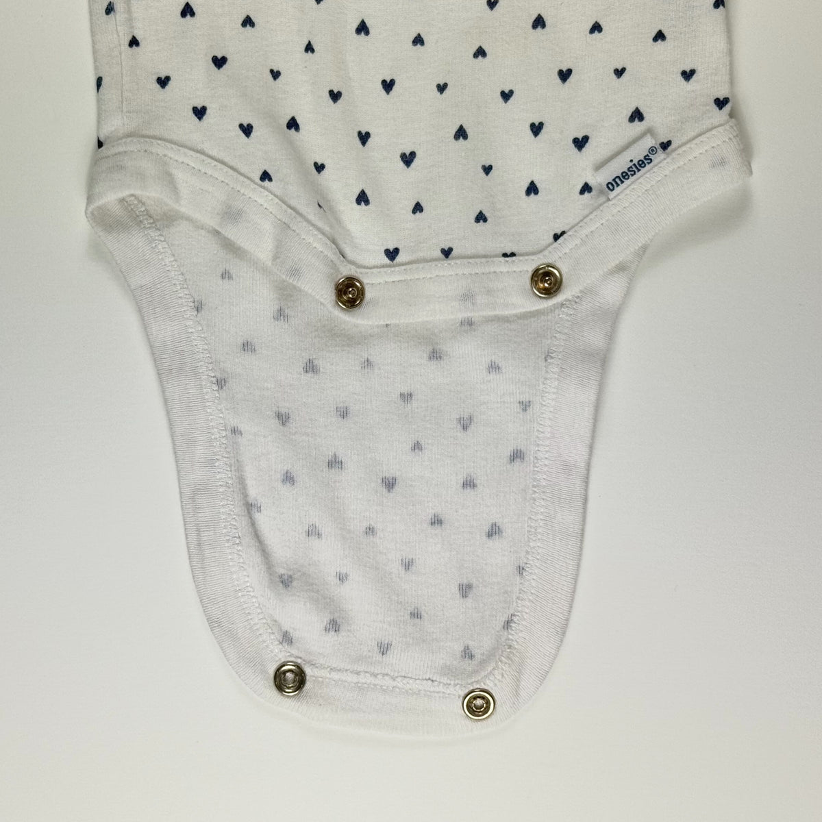 ENTERIZO CON ESTAMPADO DE CORAZONES | GERBER | TALLA 0–3 MESES
