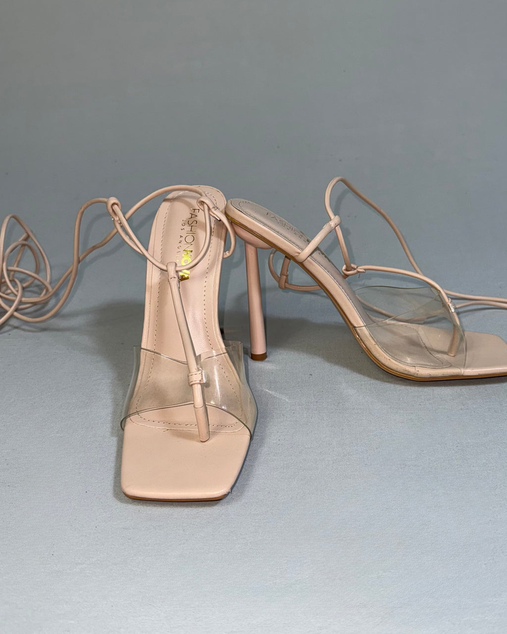Sandalias de tacón con amarre para mujer, marca Fashion Nova, talla 7.5, foto 4