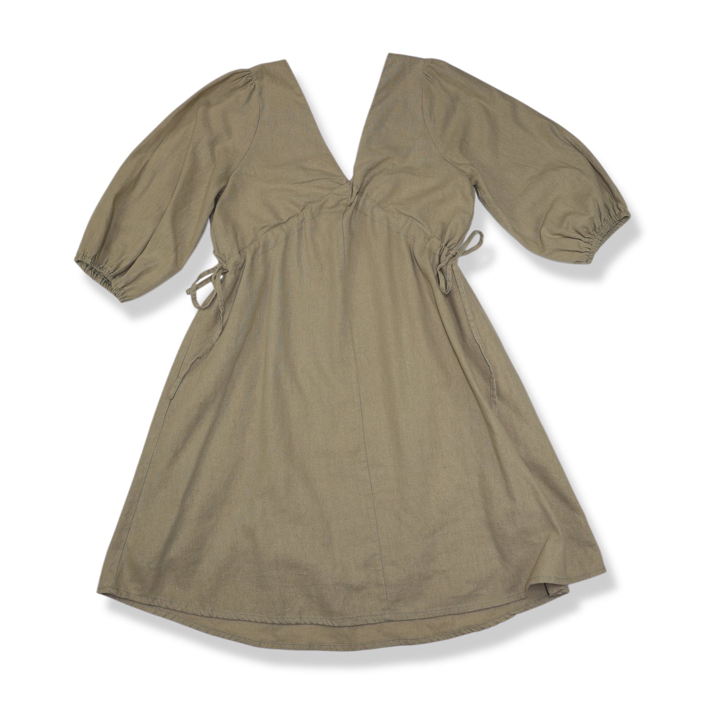 VESTIDO MINI DE LINO VERDE OLIVO CON ESCOTE EN V Y AJUSTE LATERAL | HYFVE | TALLA S