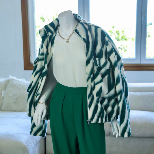 CHAQUETA FAUX FUR CON ESTAMPADO DE CEBRA VERDE | FASHION NOVA | 1X