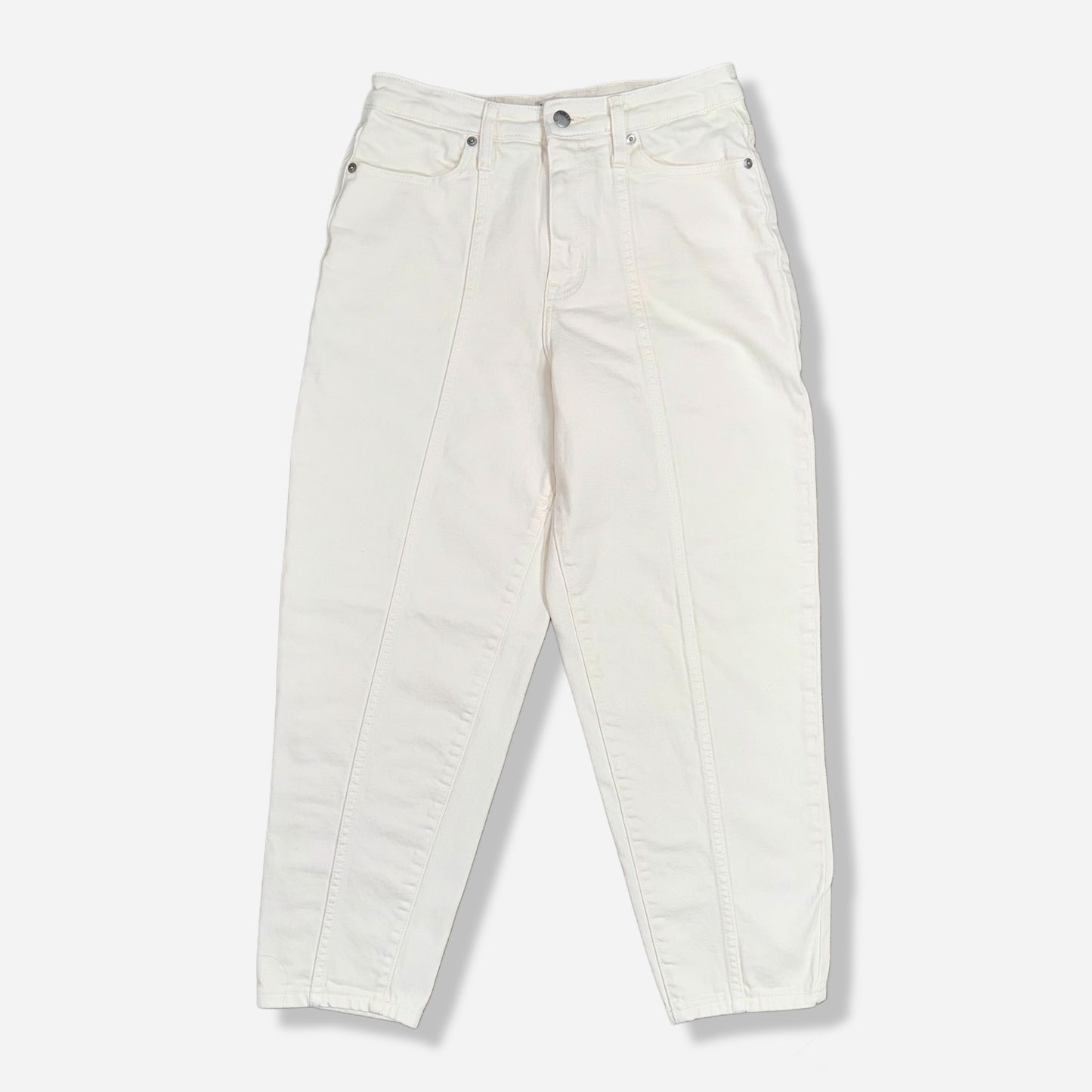 HIGH-RISE TAPERED JEANS | A NEW DAY | 4