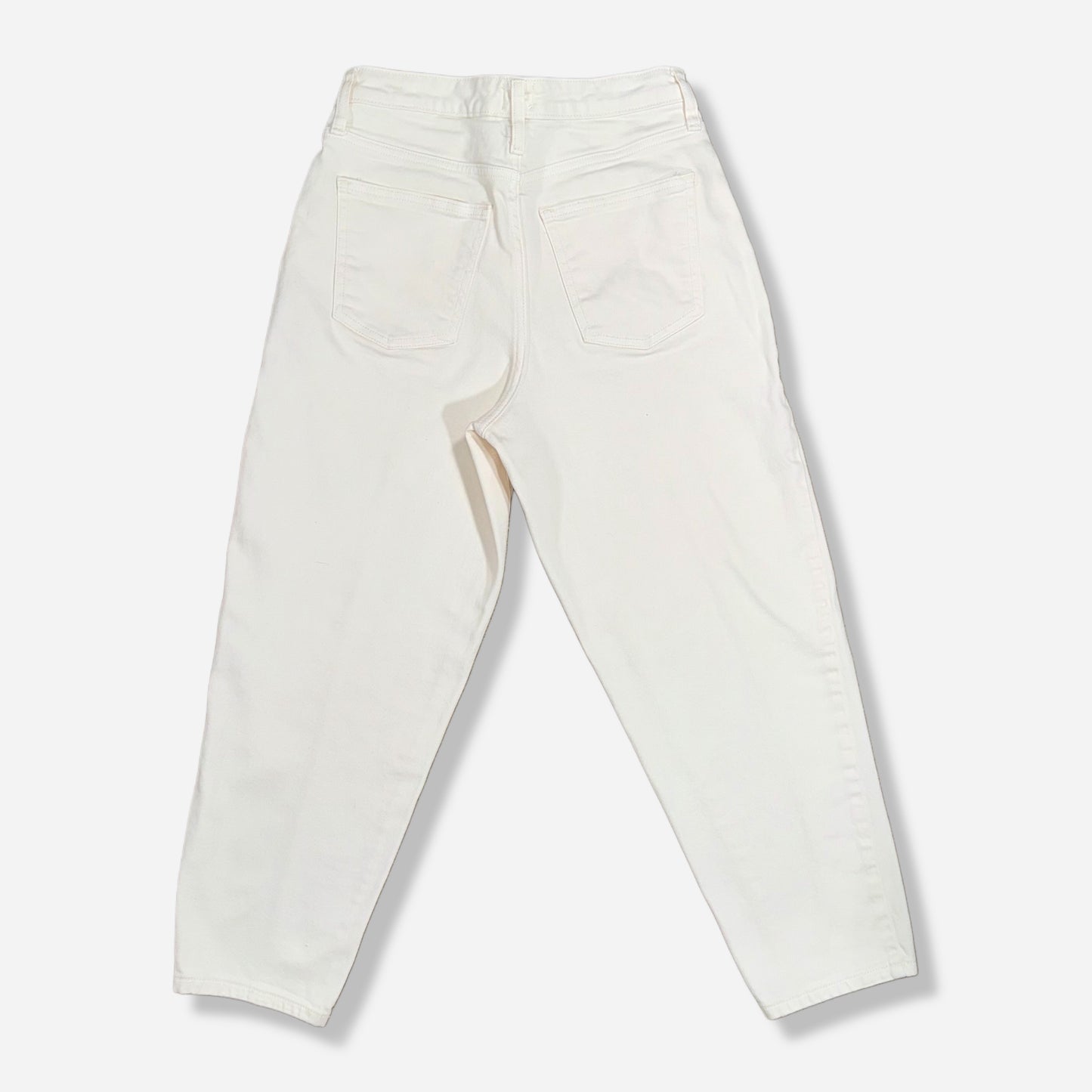HIGH-RISE TAPERED JEANS | A NEW DAY | 4