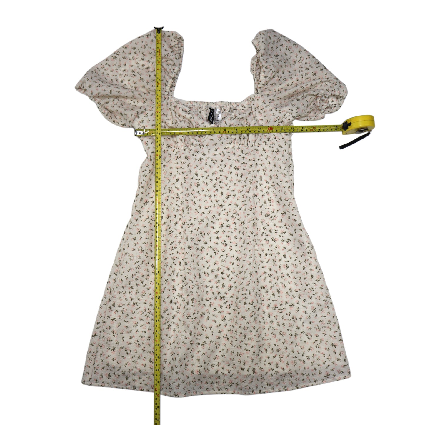 VESTIDO CORTO CON MANGAS ABULLONADAS Y ESTAMPADO FLORAL | H&M | TALLA S
