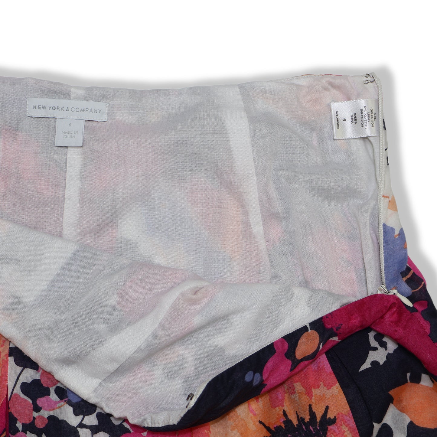 FALDA CORTA PLISADA CON ESTAMPADO FLORAL | NEW YORK & COMPANY | TALLA 6