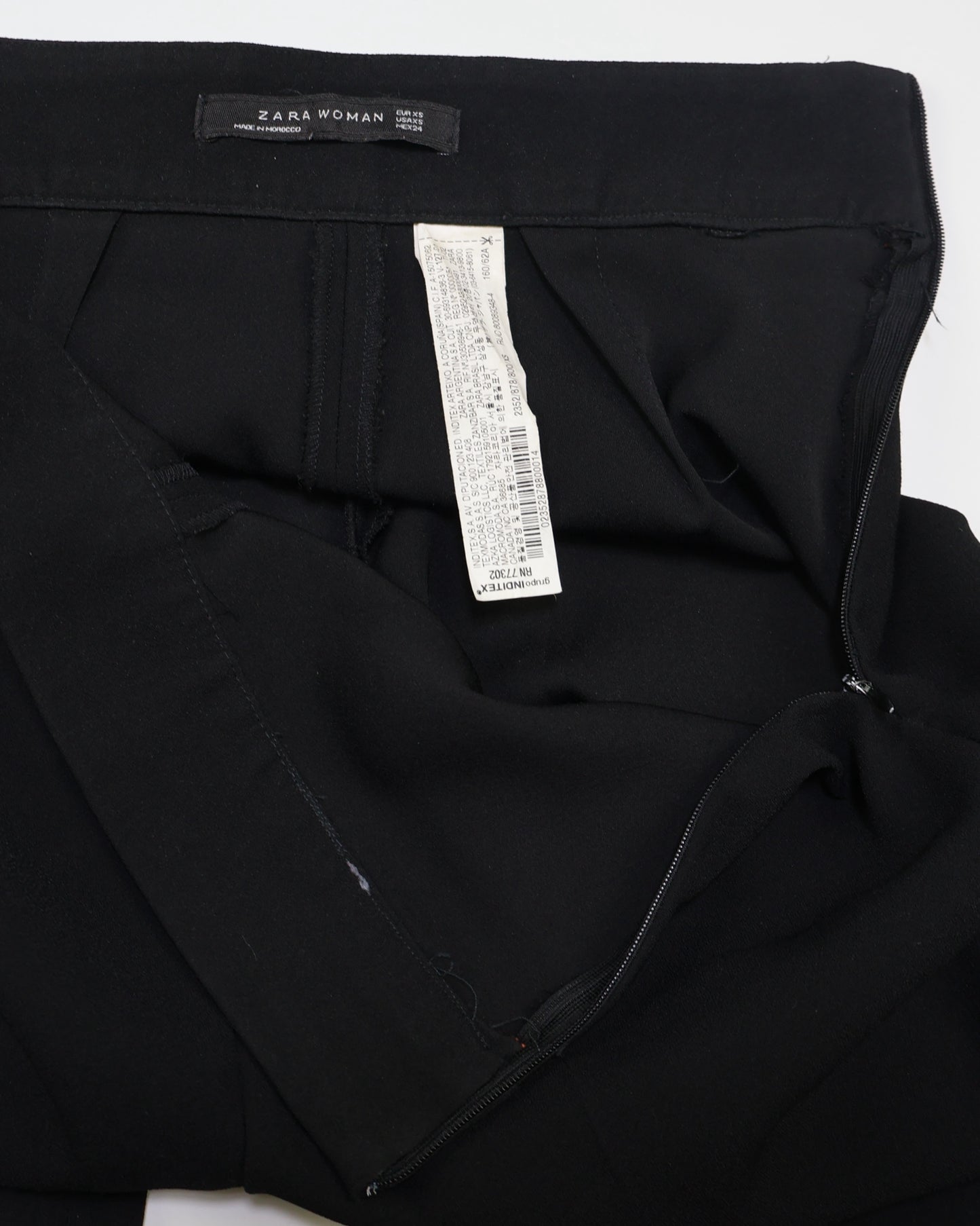 PANTALÓN NEGRO CORTE RECTO | ZARA | TALLA XS