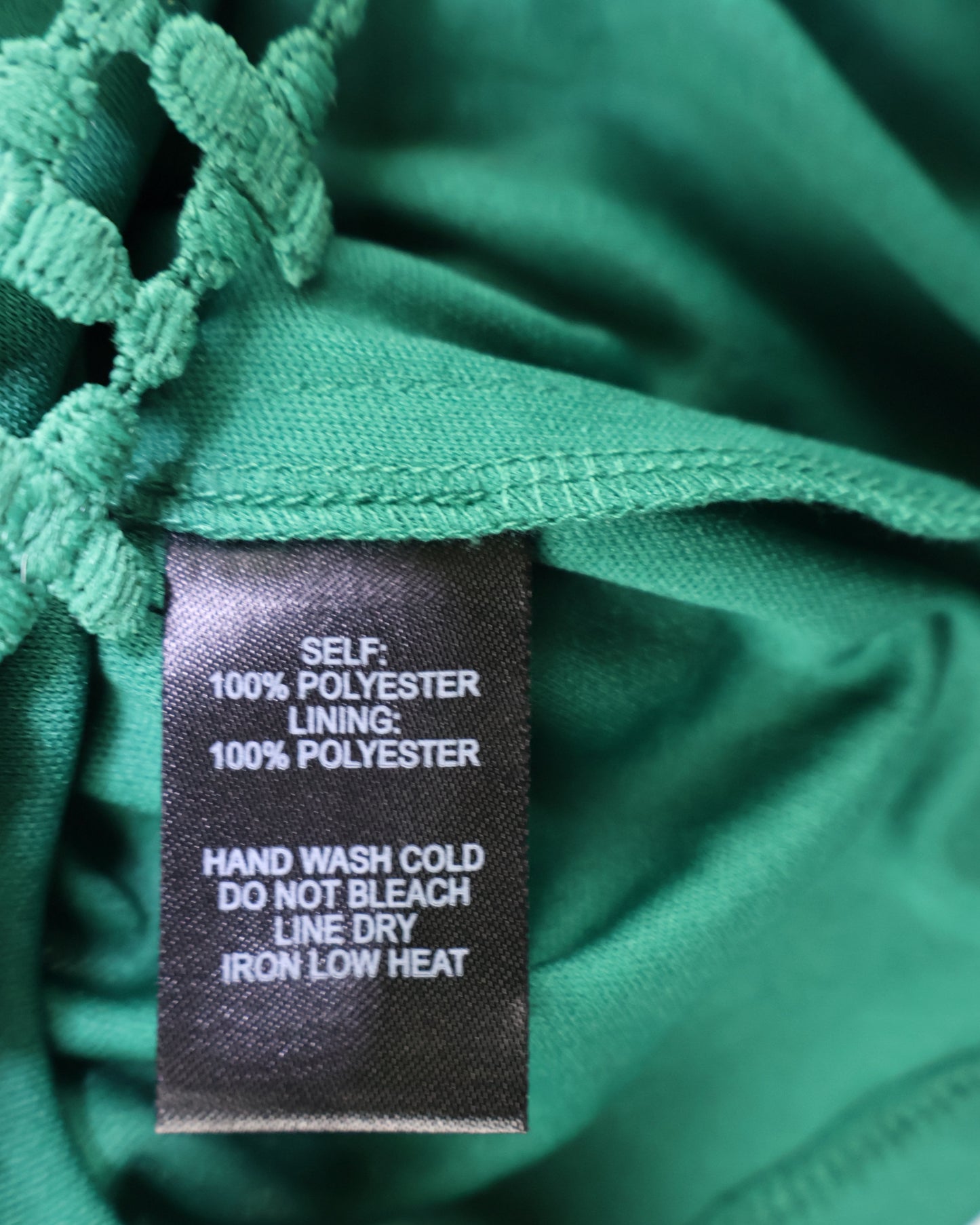 NUEVO CON ETIQUETA | VESTIDO MINI VERDE DE ENCAJE | LULUS | TALLA M