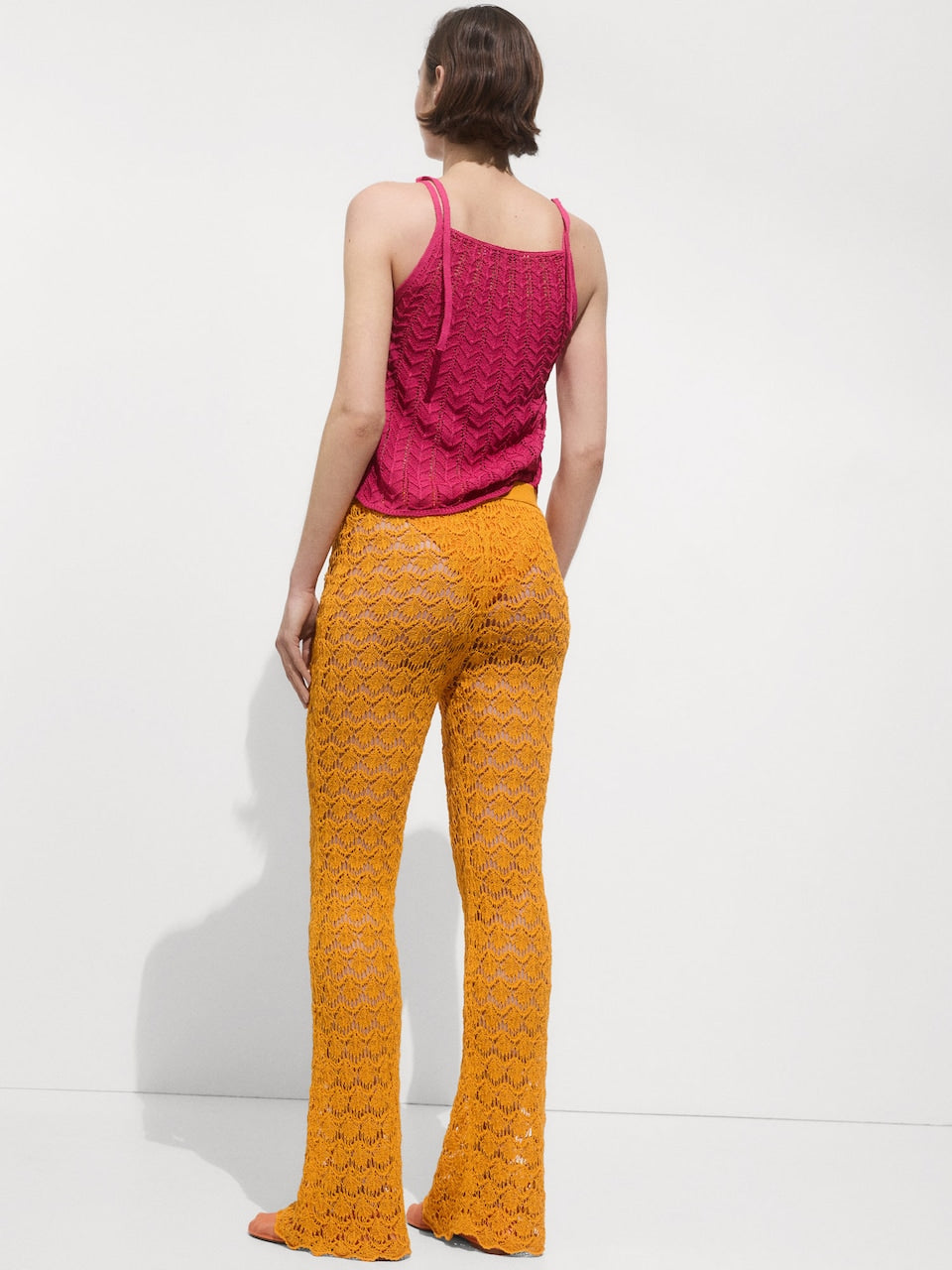 TOP TEJIDO COLOR VINO CON TIRANTES PARA MUJER | MANGO | TALLA S