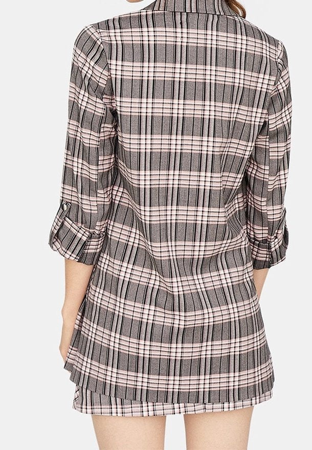 BLAZER DE CUADROS ROSA Y NEGRO DE MANGAS 3/4 | STRADIVARIUS | TALLA S