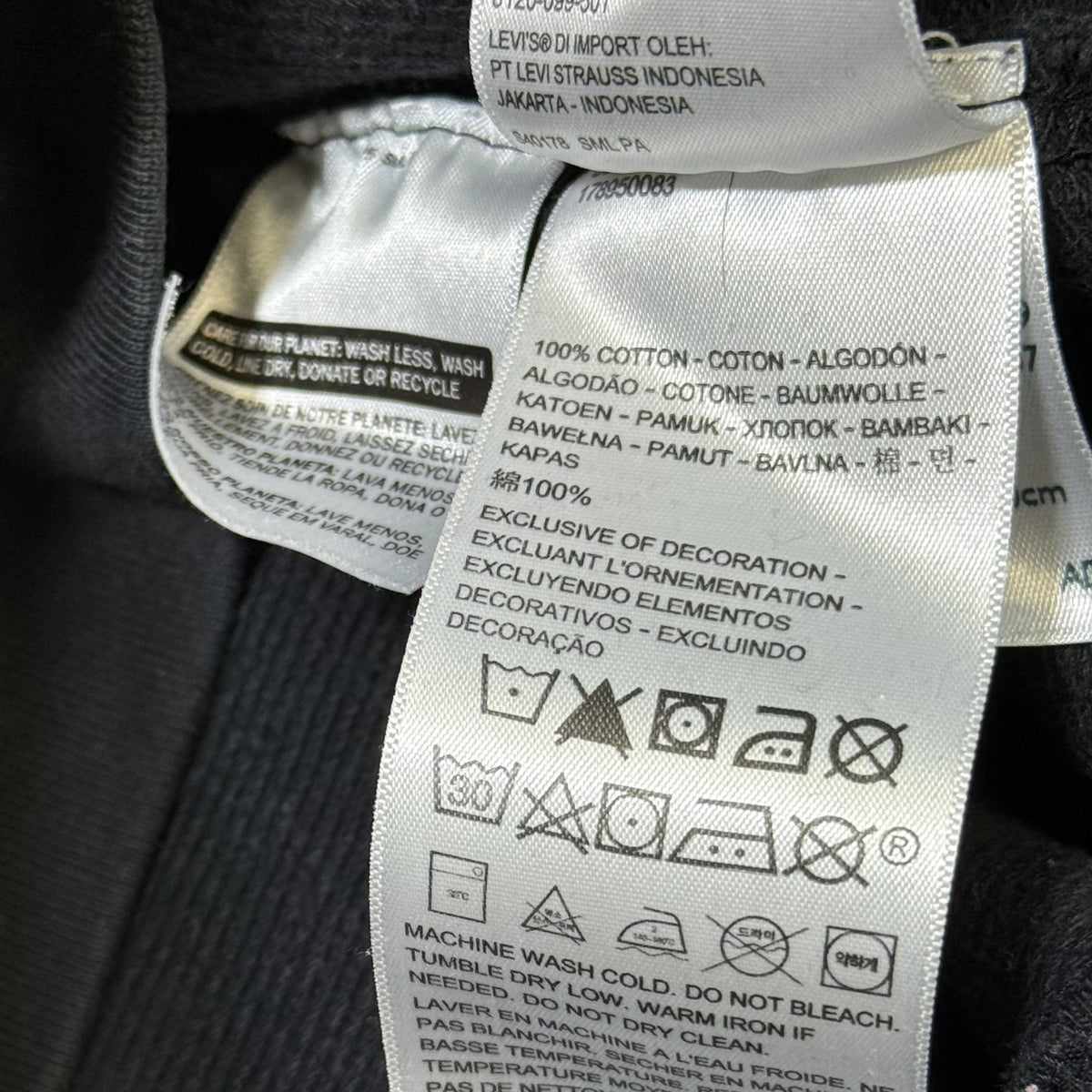 SUDADERA LEVI’S CON LOGO DE LOS 90s | LEVI’S | TALLA L
