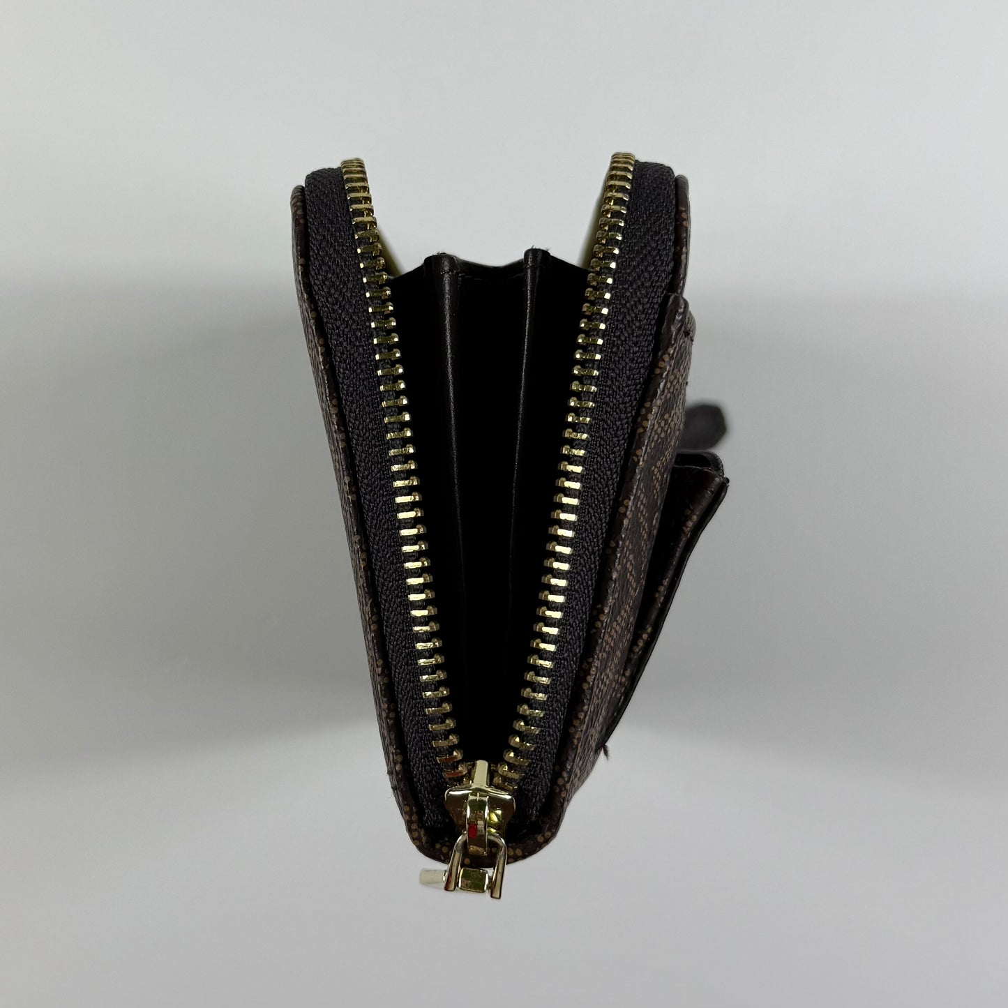 BILLETERA MARRÓN | LIZ CLAIBORNE