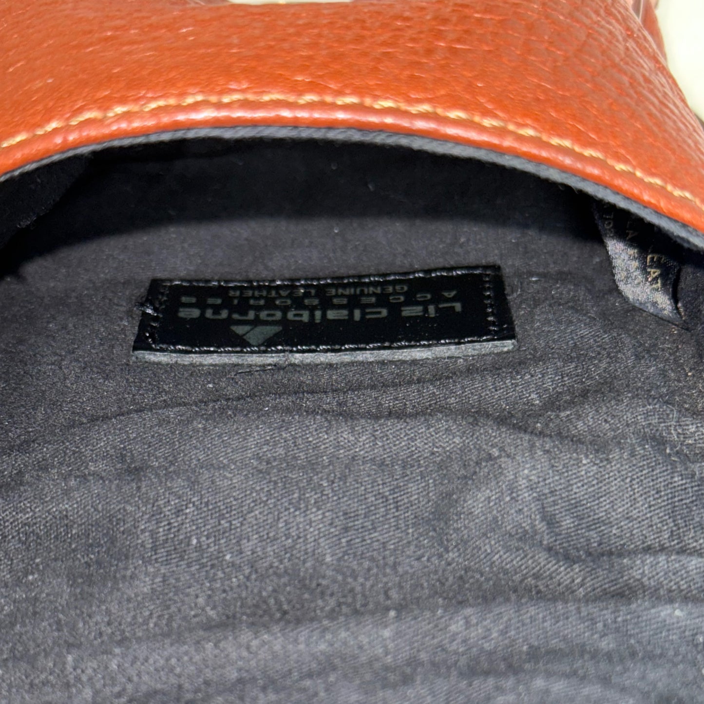 VINTAGE LEATHER CROSSBODY | LIZ CLAIBORNE