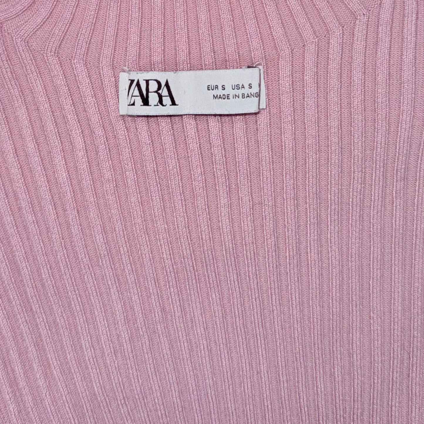 TOP CUELLO ALTO ROSADO | ZARA | TALLA S