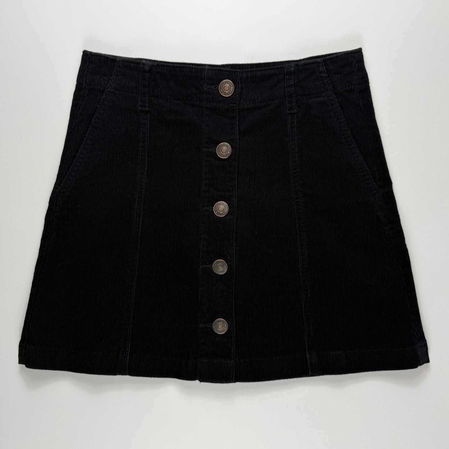 MINI FALDA DE CORDUROY NEGRA | FOREVER 21 | TALLA S