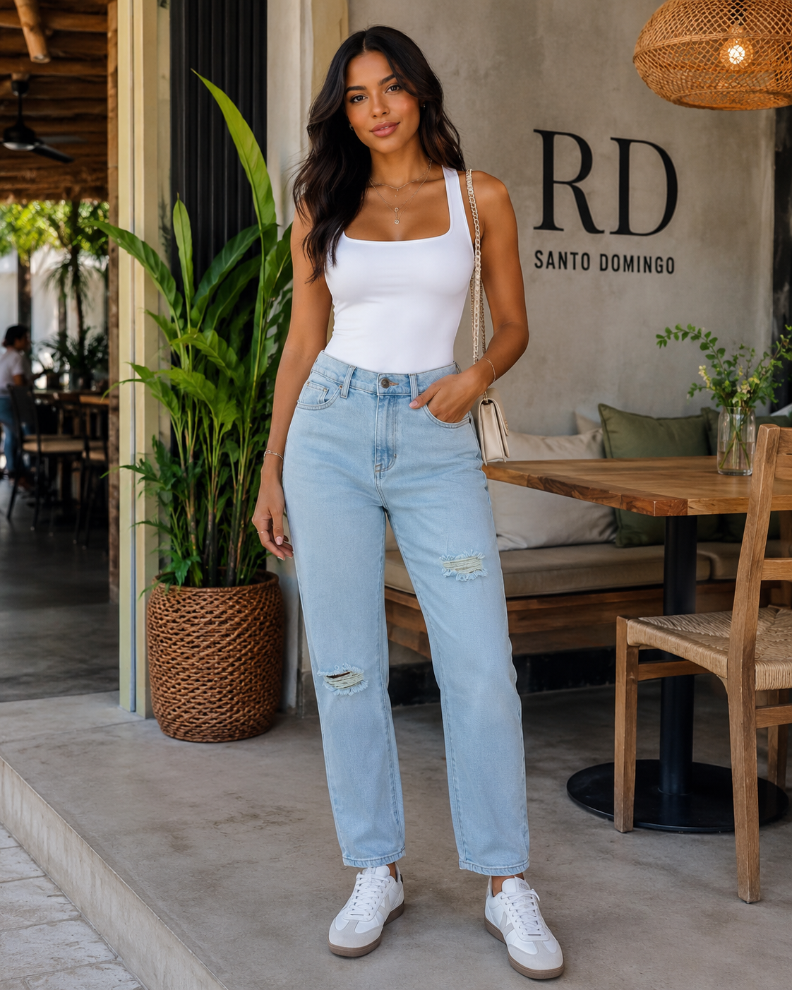 JEANS RECTO TIRO ALTO LAVADO CLARO | KENDALL + KYLIE | TALLA 28