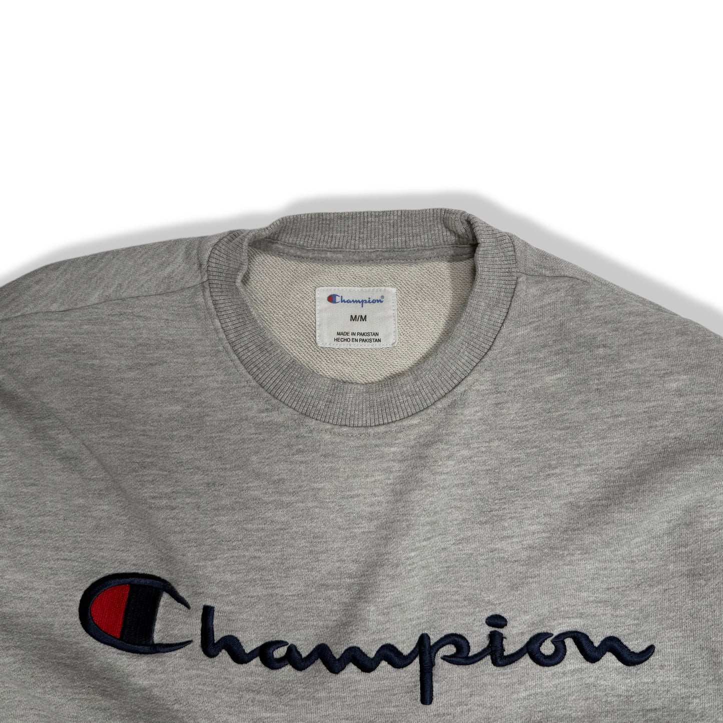 SUDADERA GRIS CON LOGO BORDADO | CHAMPION | M