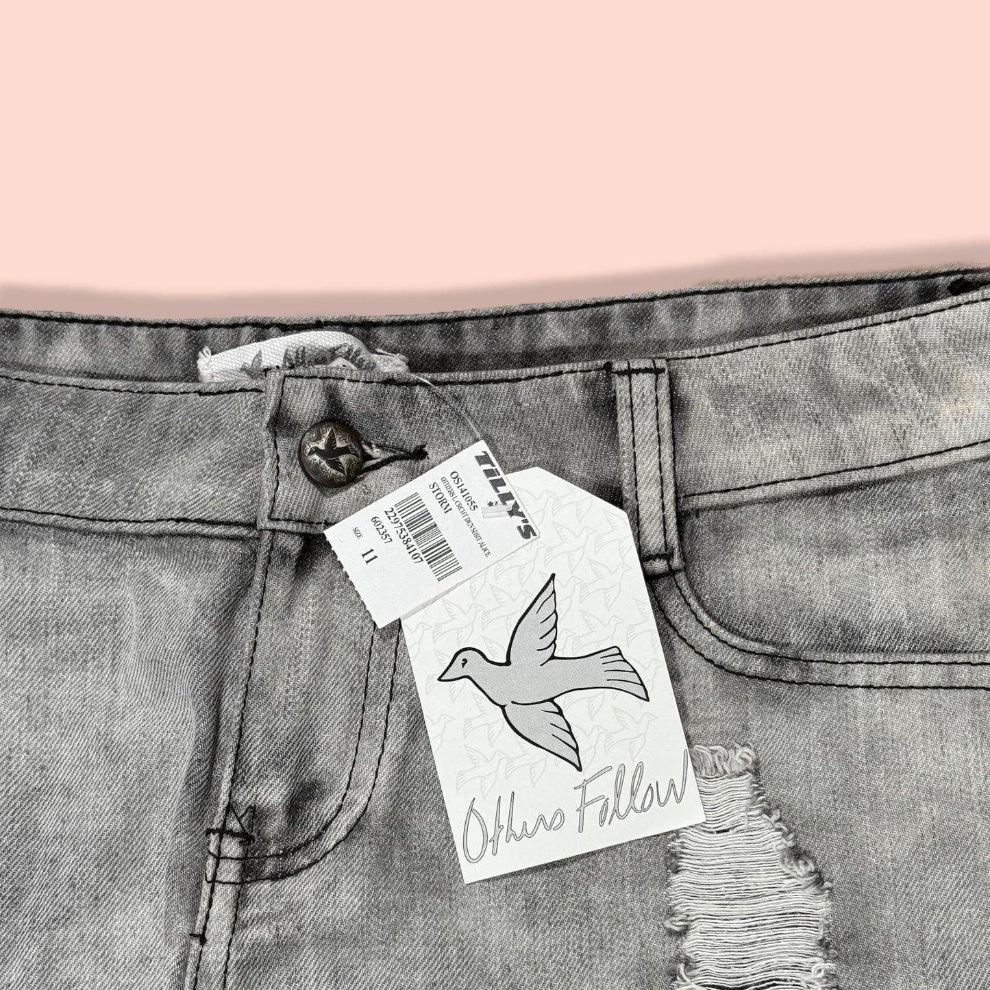 SHORTS GRIS CON ENCAJE NEGRO | OTHERS FOLLOW | 11