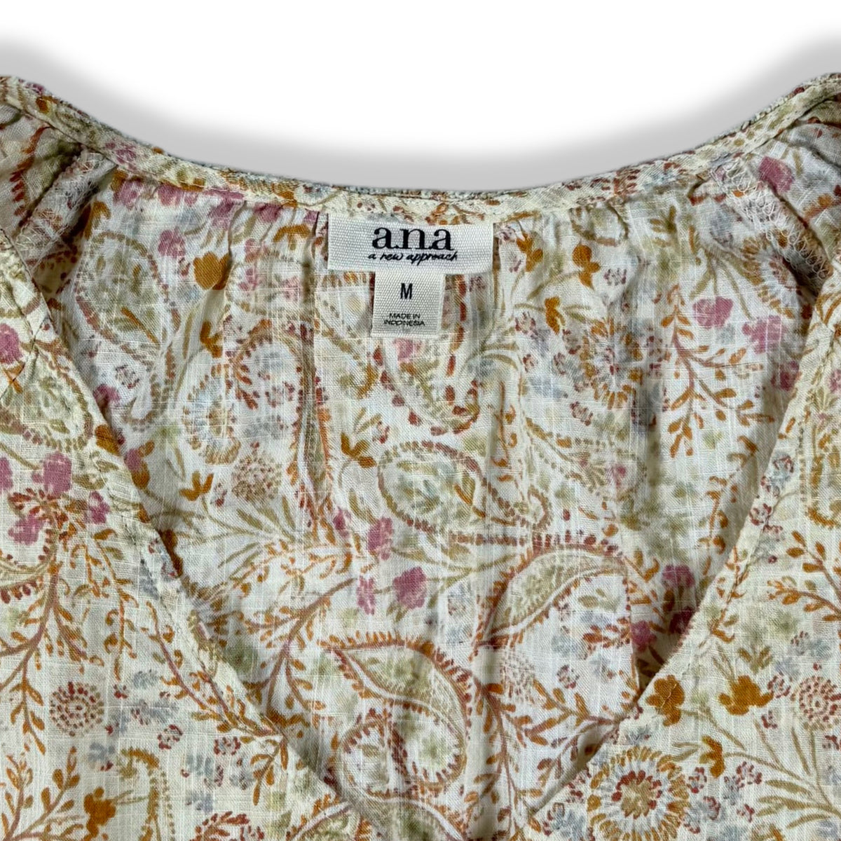 BLUSA ESTAMPADA CON CUELLO EN V PARA MUJER | A.N.A. | TALLA M