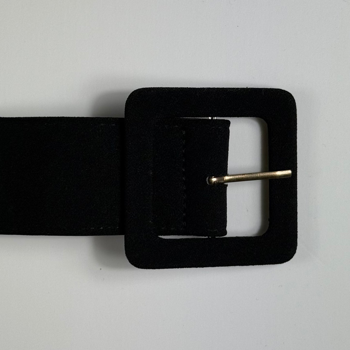 CINTURÓN NEGRO ANCHO CON HEBILLA FORRADA | TALLA 10